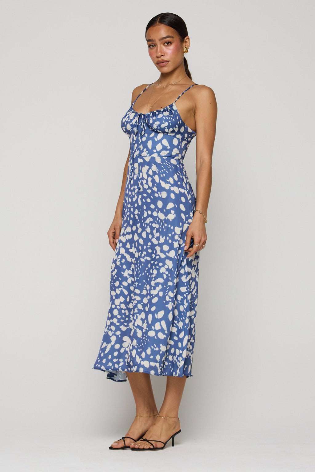 Kaitlyn Midi in Cove