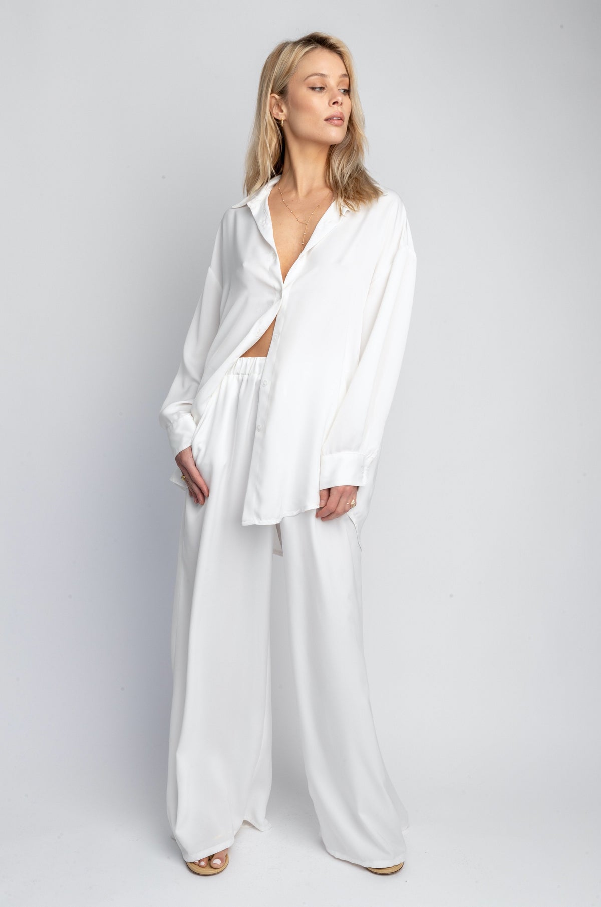 Miley Set in White
